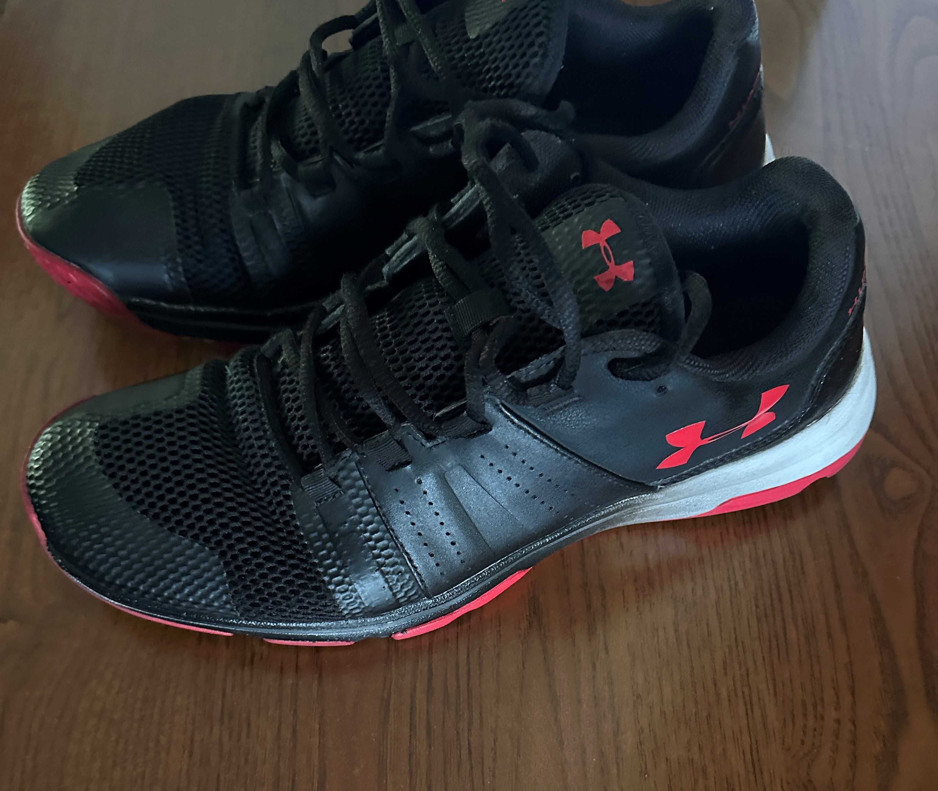 ОРИГИНАЛЬНЫЕ кроссовки UNDER ARMOUR (США) Размер 43-44