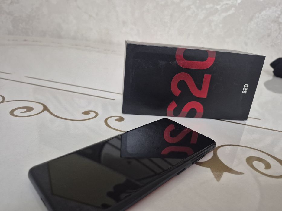 Samsumg S20 оригиналь