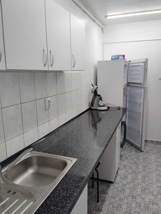 Inchirezi garsoniera,Sibiu,strand