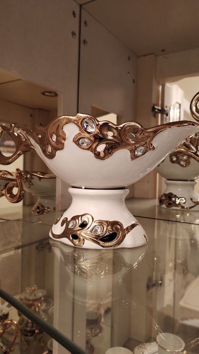 Дубай дан опкелинган необычный ваза