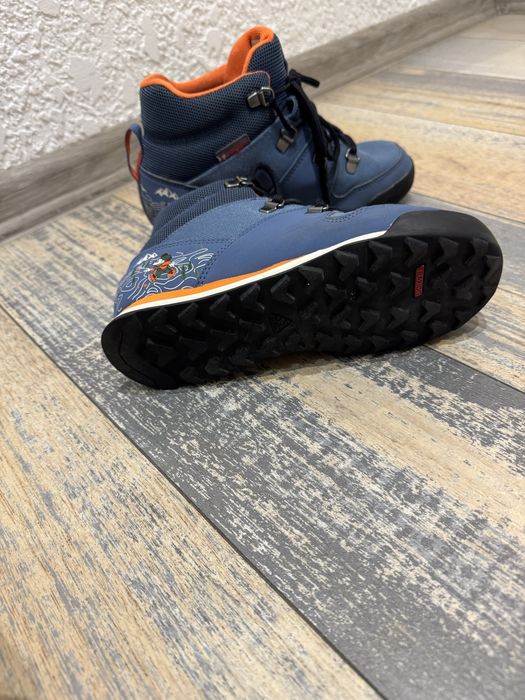 Зимни обувки Adidas Snowpitch хайкинг