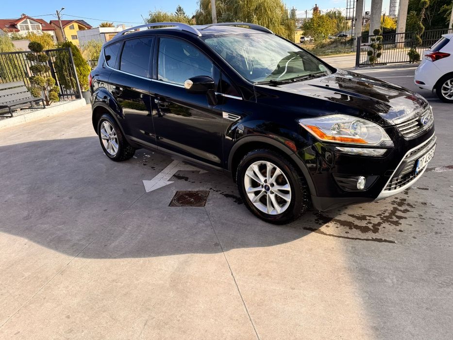 Ford Kuga intretinut