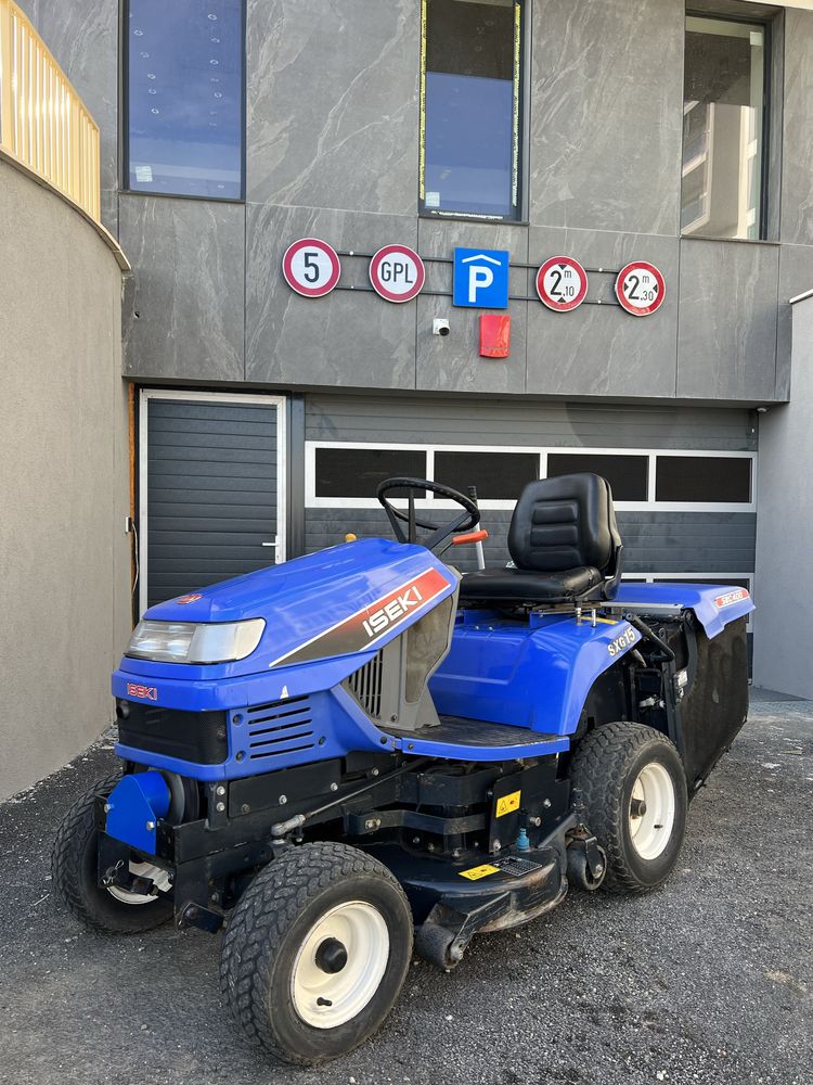 Tractoras de tuns iarba Iseki Diesel actionare cardan Profesional