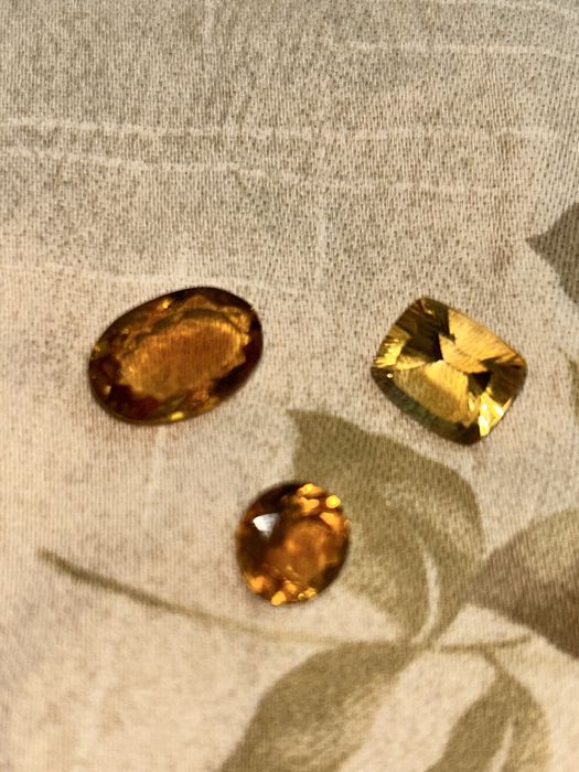 Камни Цитрины натуральные