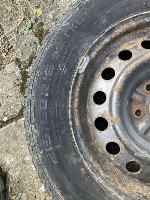 Джанти с гуми за Toyota Rav4 5x114.3 215/60/16