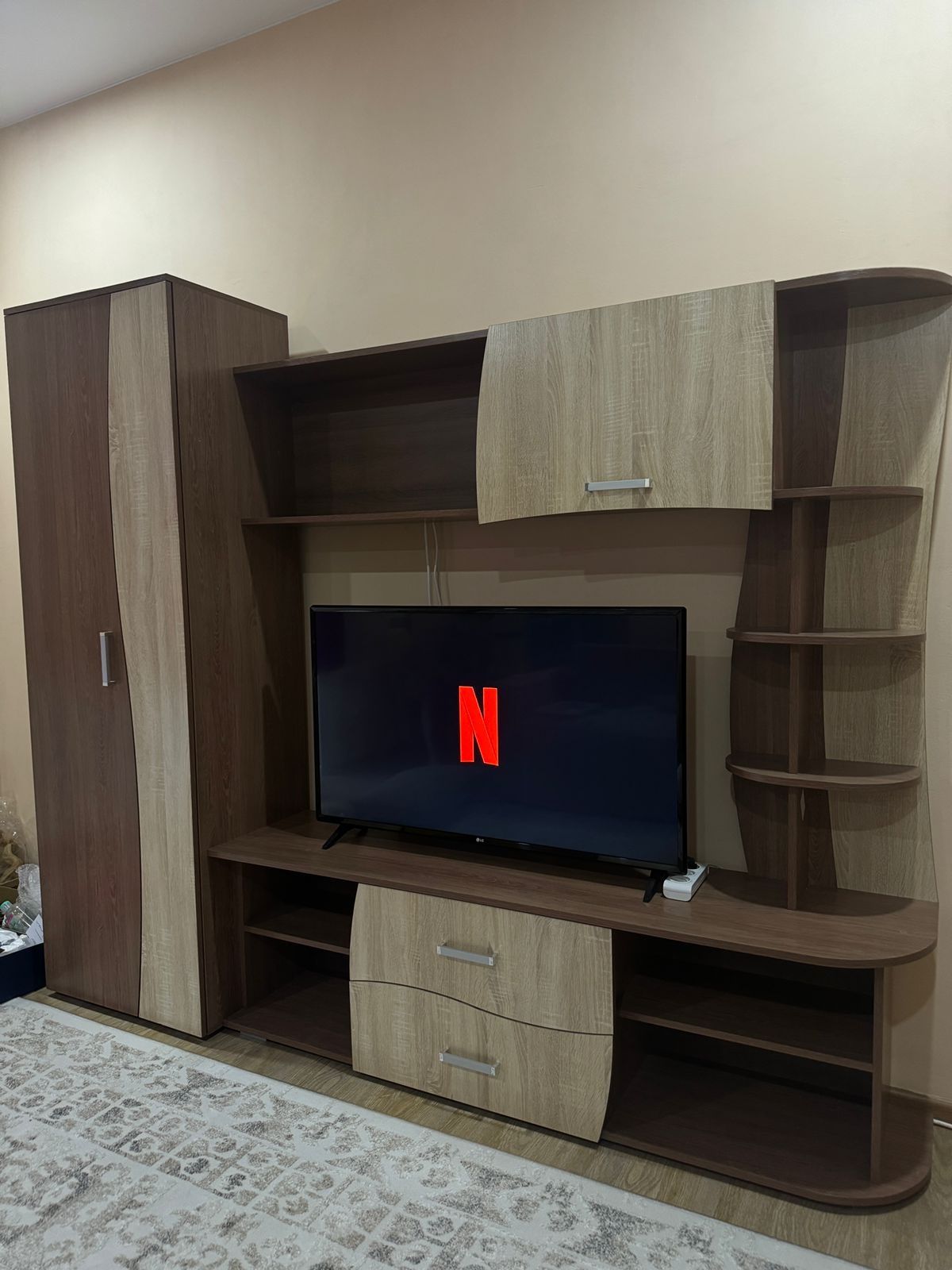 Горка (стенка) в отличном состоянии