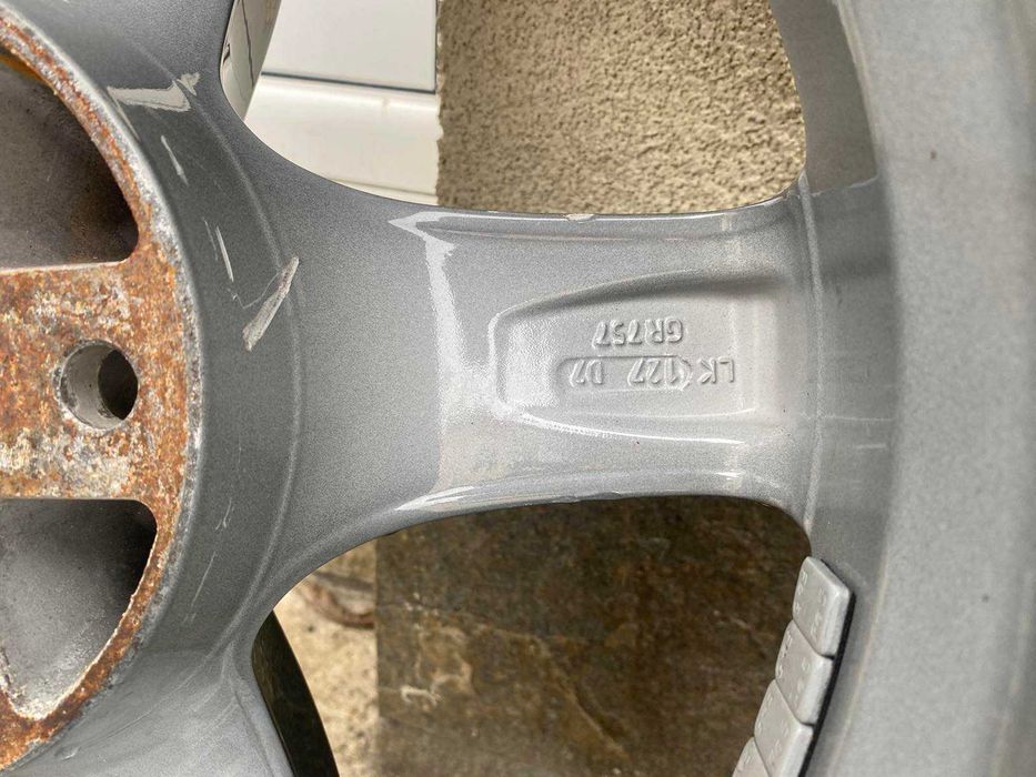 Гуми с джанти 245/65R17 за Jeep Grand cherokee