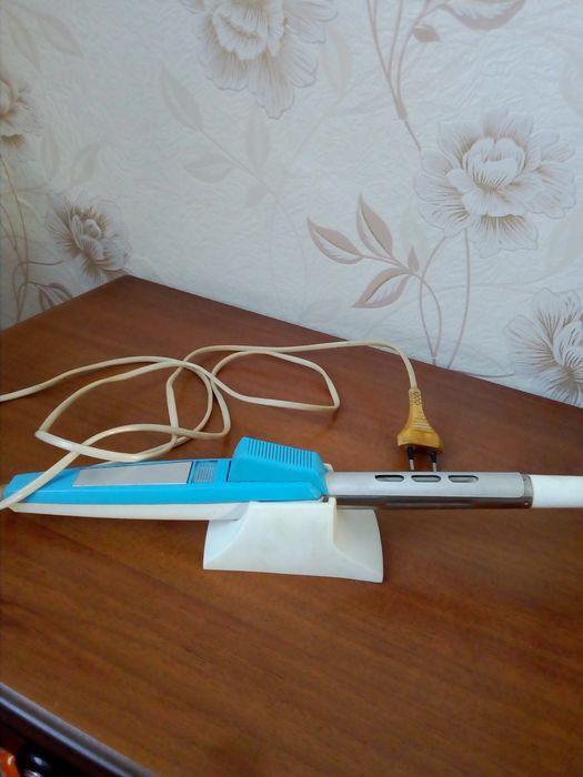 Продам плойку для укладки волос