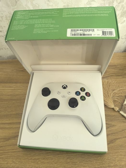 Геймпады Xbox Series/One