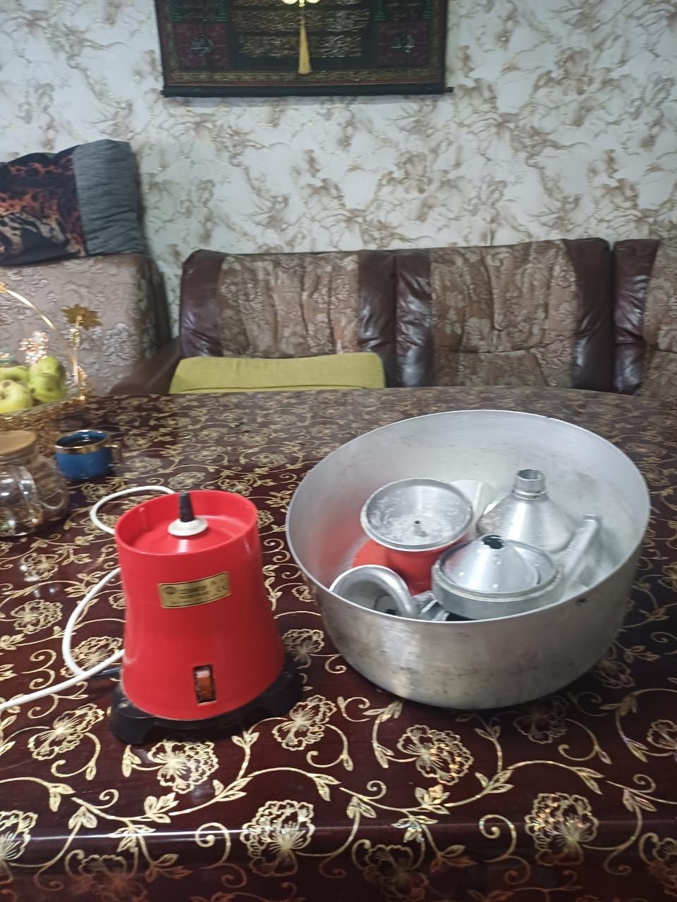 Продам газовую плиту, сипаратор