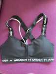 Спортно бюстие Under Armour XS