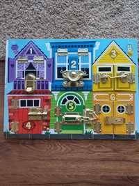 Placa senzoriala/ Busy Board/ joc lemn Melissa & Doug