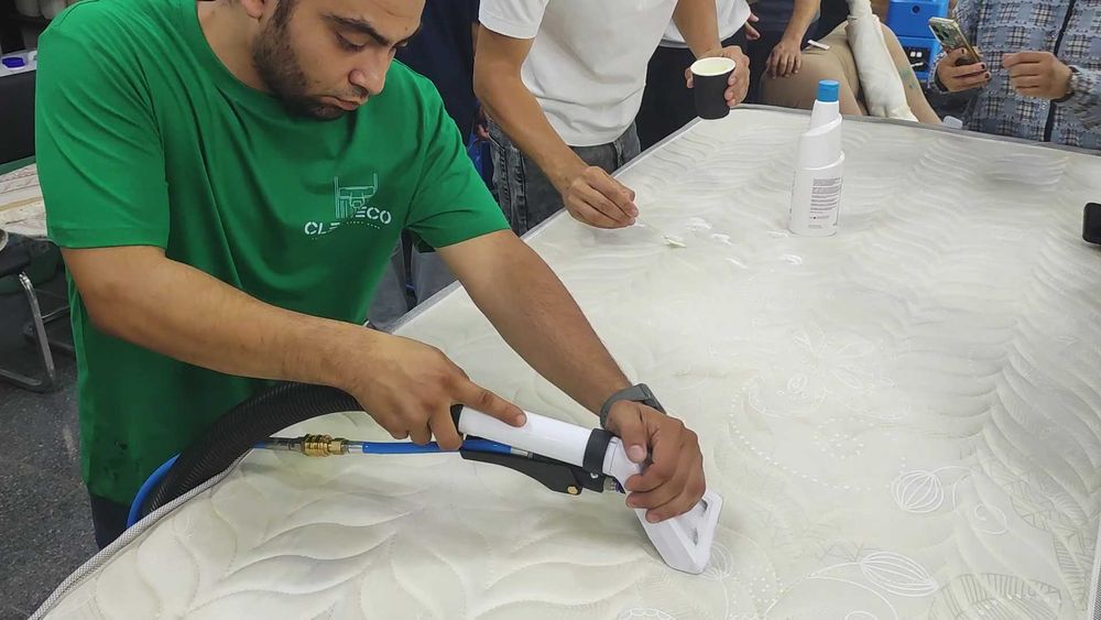 Uy va ofis uchun joyida kimyoviy tozalash. Tez xavfsiz, arzon, sifatli