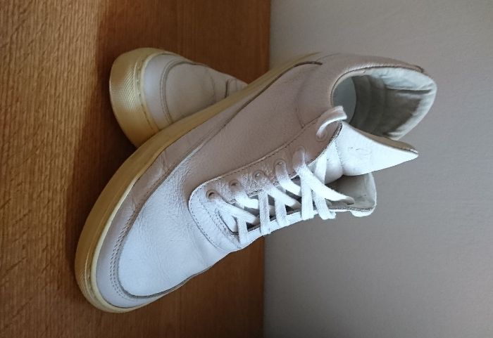 filling pieces adidasi albi