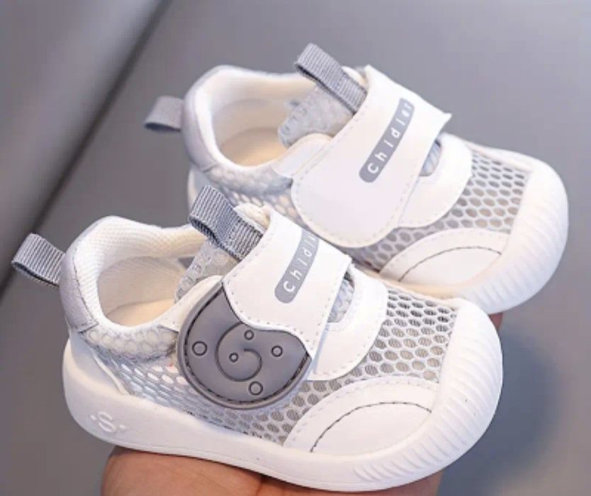 Adidași copii  gri cu alb usori