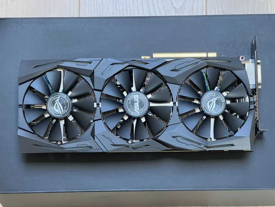 Placa video ASUS GeForce GTX 1080 Ti ROG STRIX