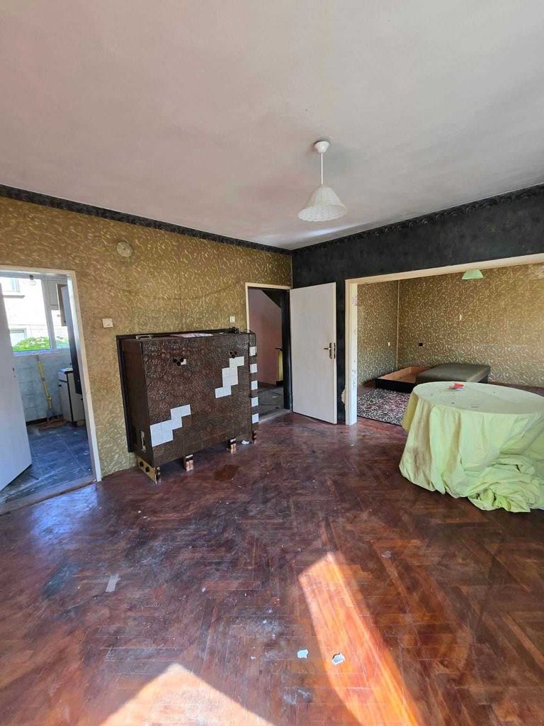 Продава се Къща в Стара Загора, Зора - 195 кв.м за 534 €/кв.м - Снимка #8