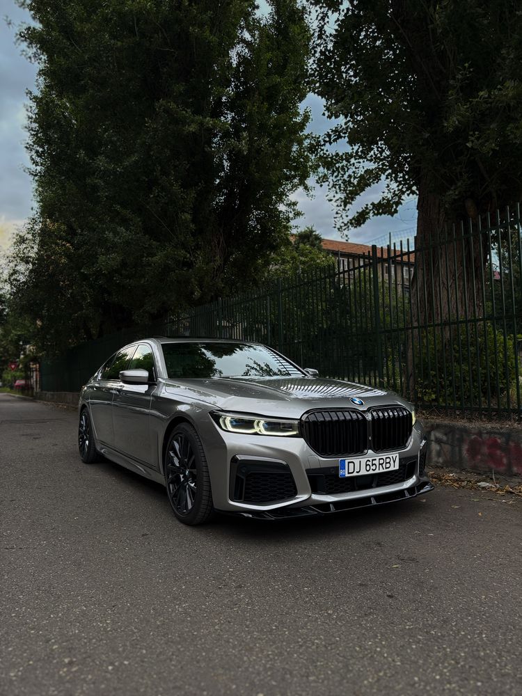 Bmw seria 7 pachet M 745e hibrid