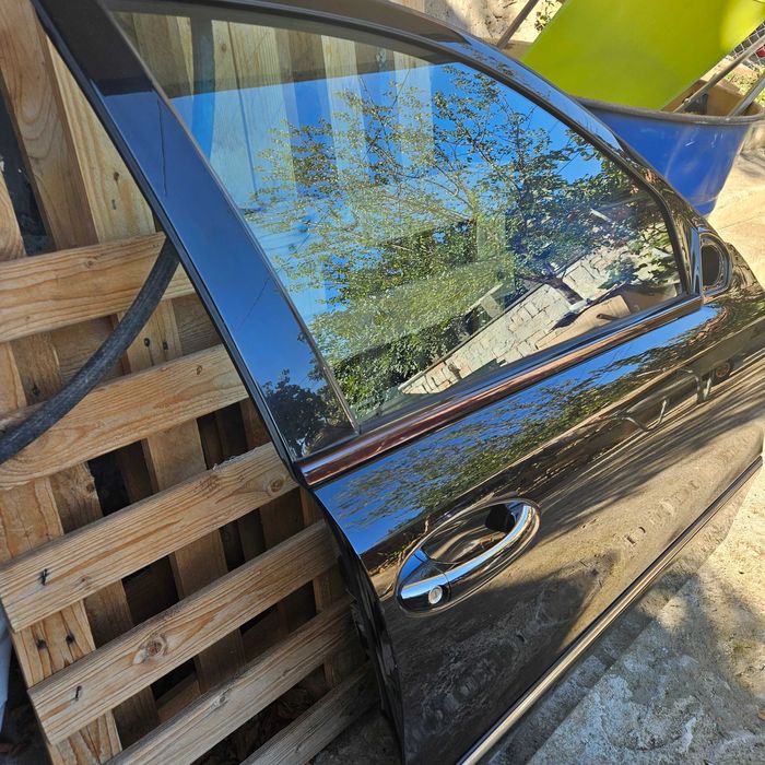 Дясна врата за мерседес