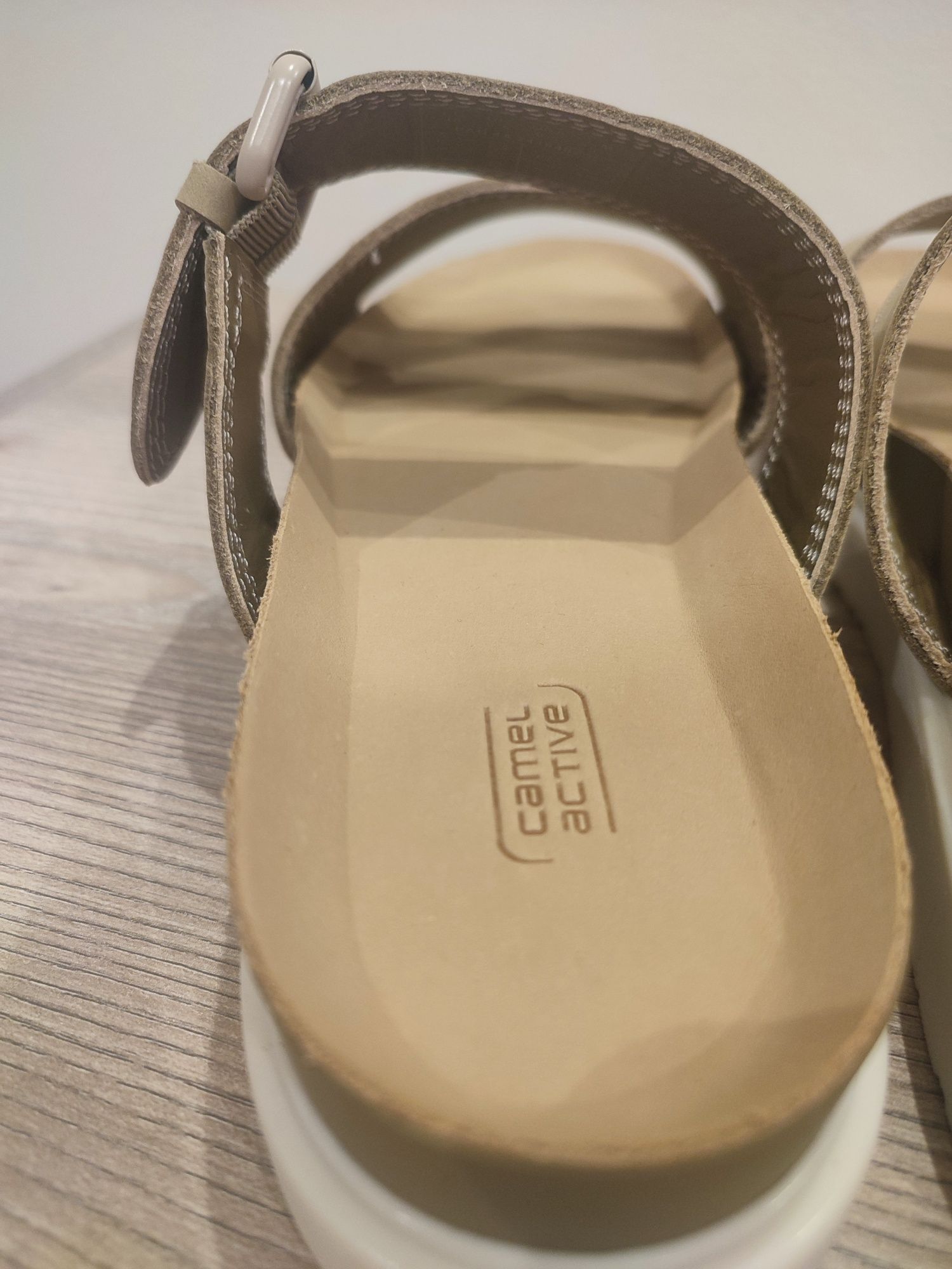 Дамски чехли Camel !