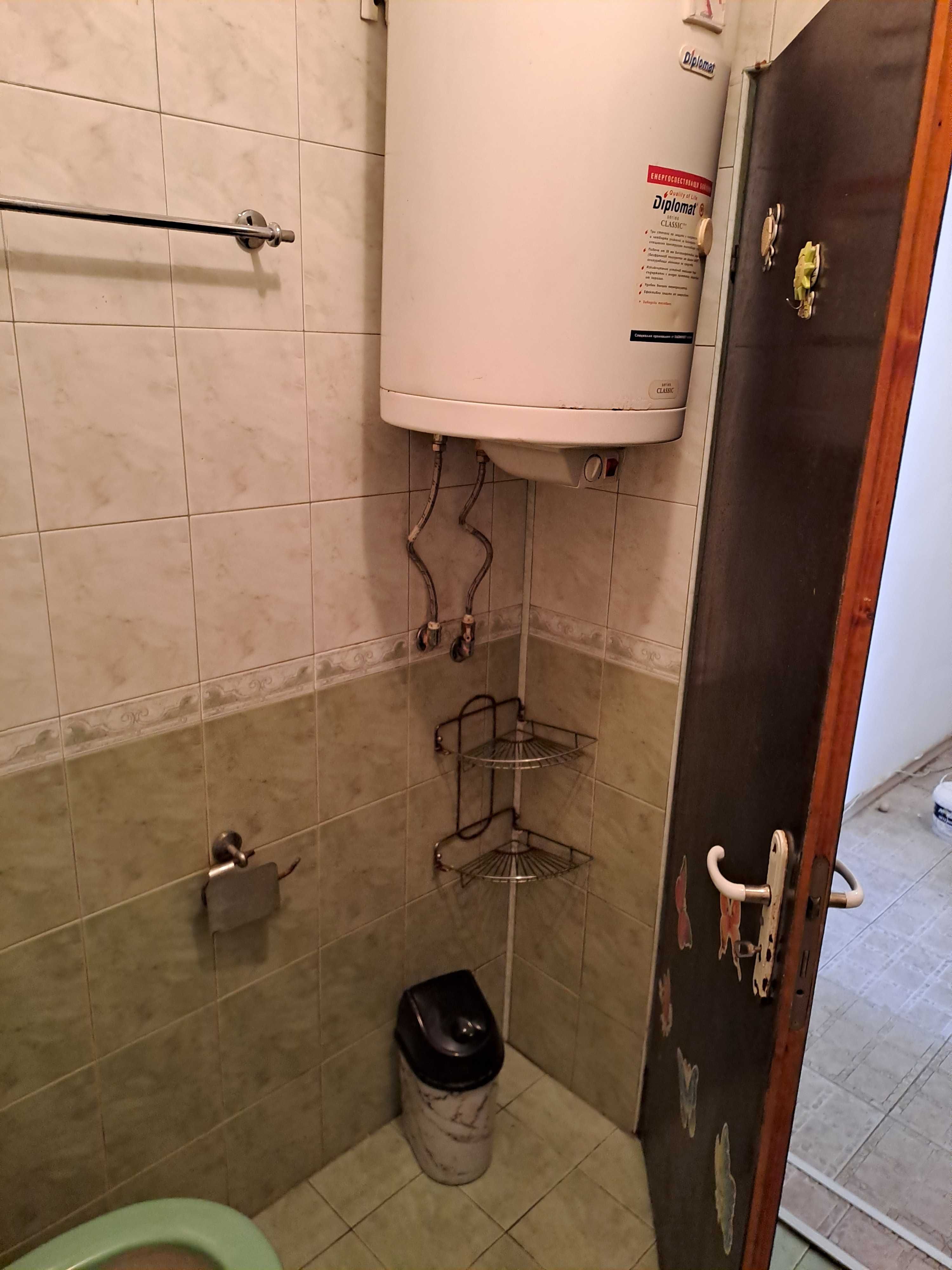 Продавам двустаен апартамент до Борисовата градина, Бургас