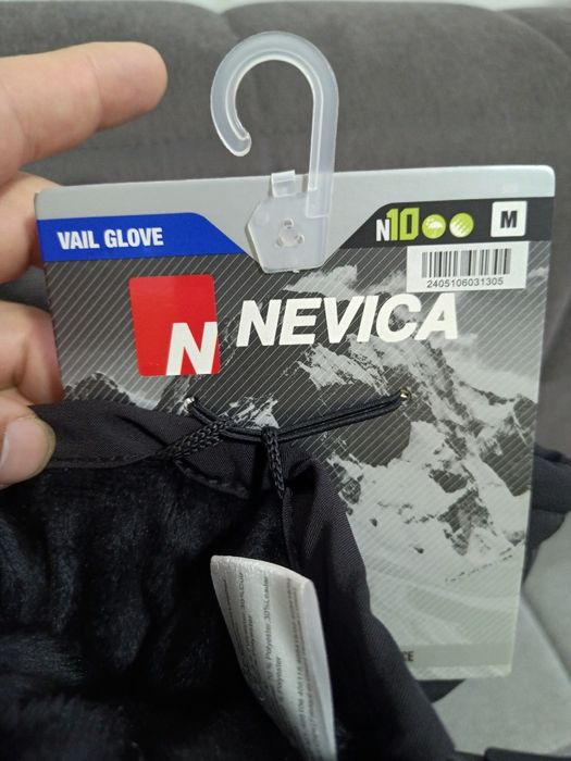 Vând mănuși noi NEVICA