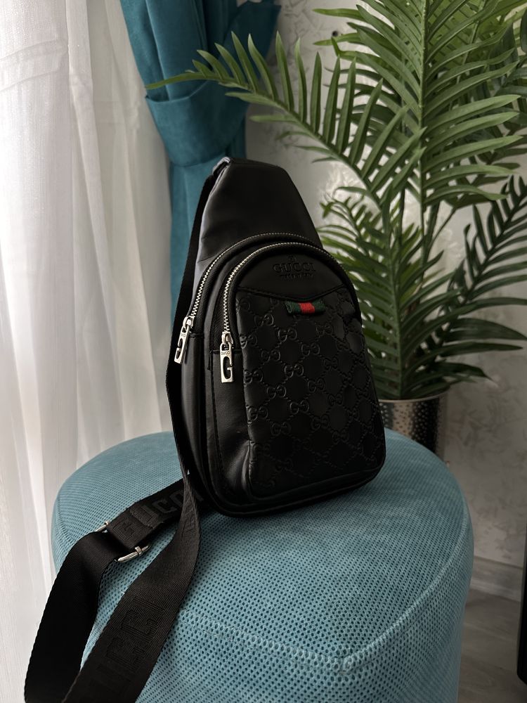 Gucci мъжка чанта