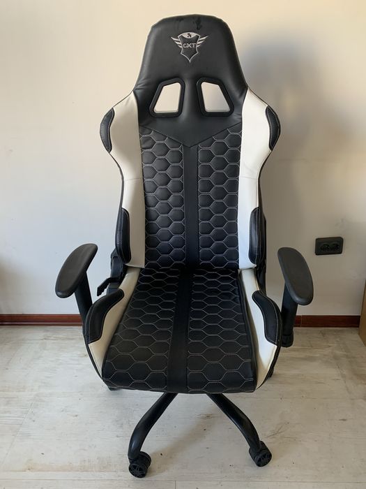 Гейминг стол OXT | Trustgaming