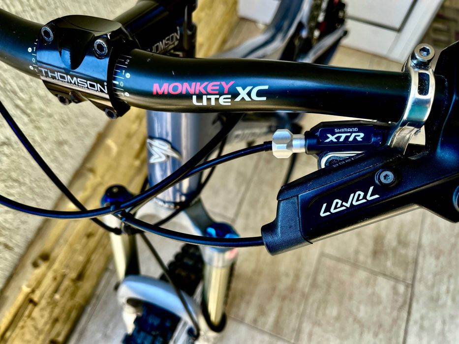 SАNTA CRUZ BLUR LT CARBON  . Планински карбонов велосипед. Спешно.