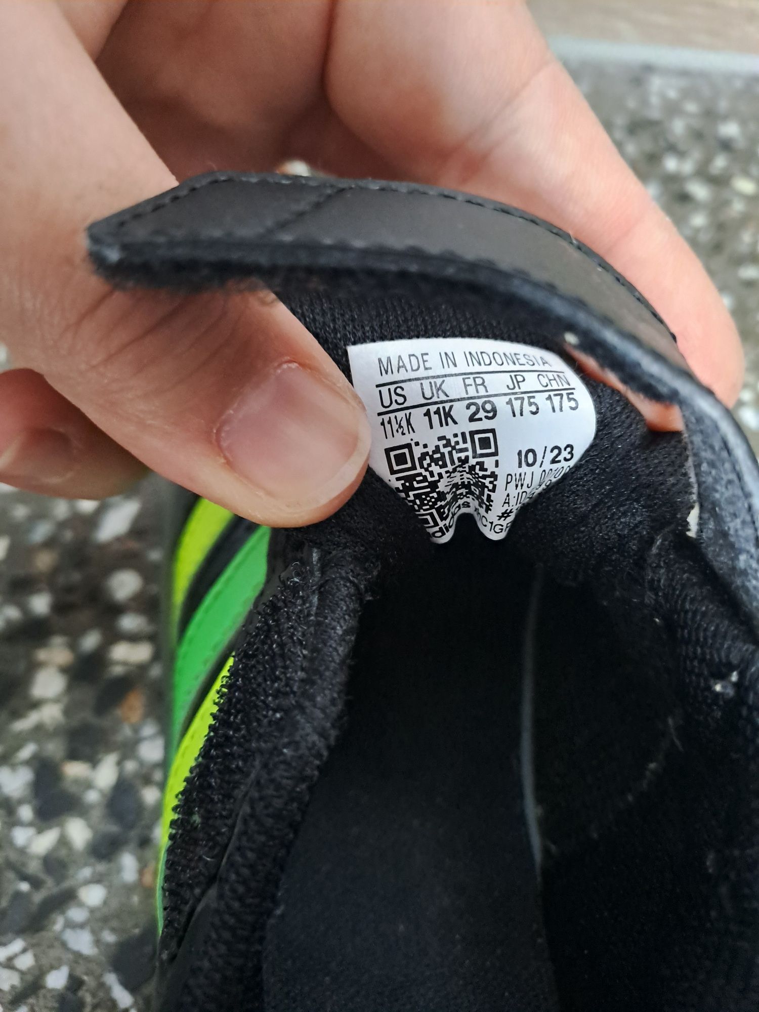 Маратонки Adidas