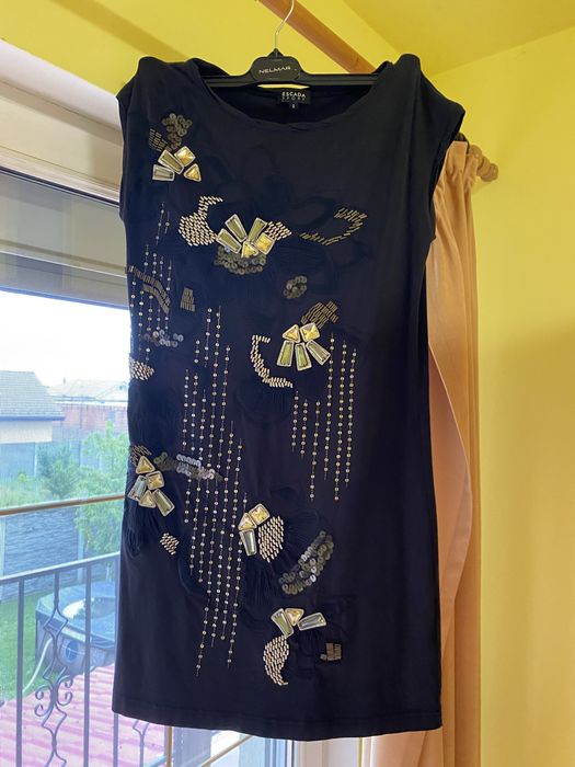 Vand rochii evenimente