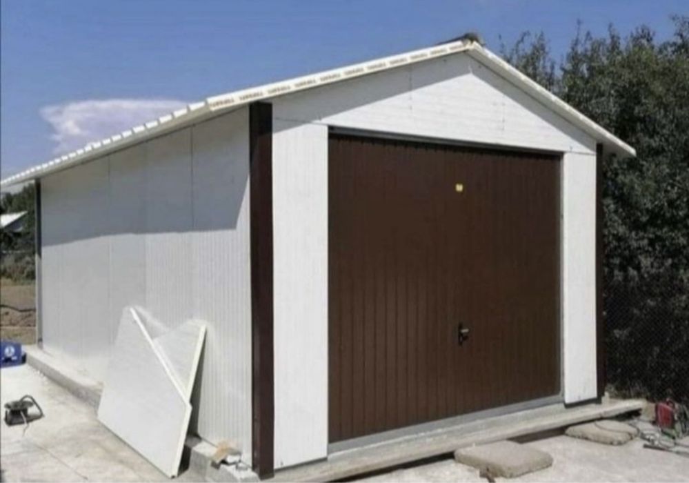 Vand garaje metalice auto