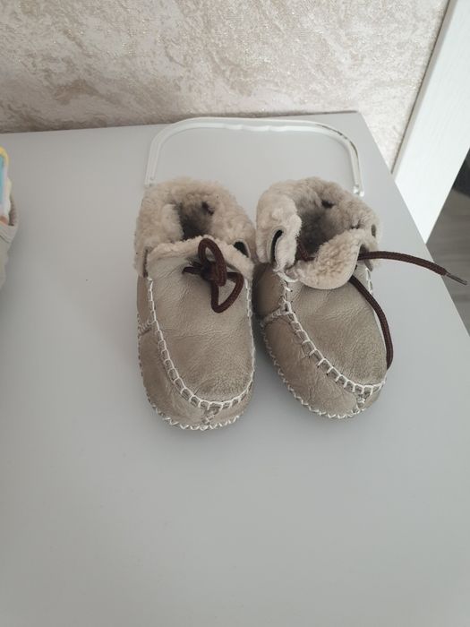 Продаю детские пинетки