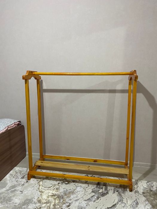 Продается вешалка