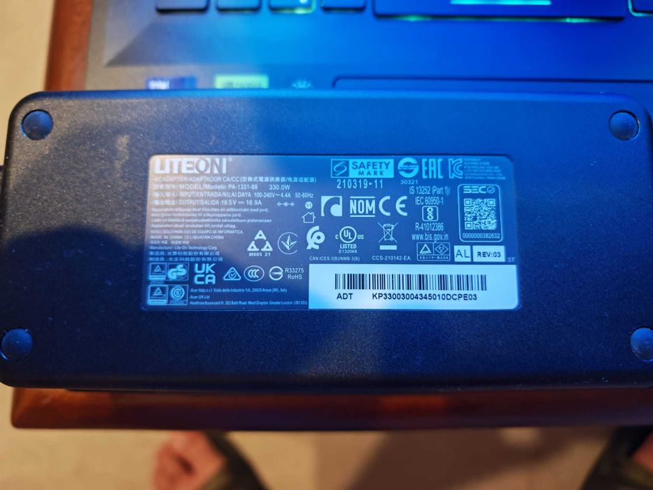 Laptop ACER PREDATOR PH18-72 I9-14900HX, RTX 4090, 32GB, 1TB + 512GB