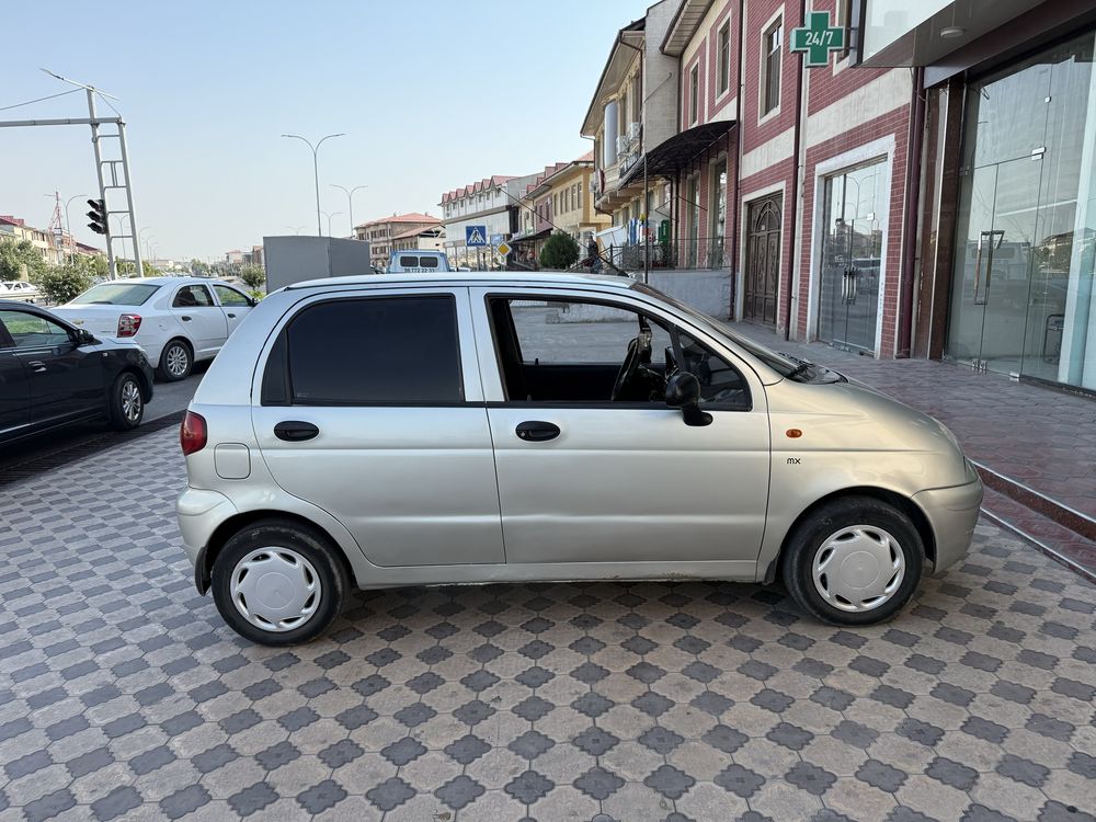 Matiz sotiladi 2009 yil xolati yaxshi