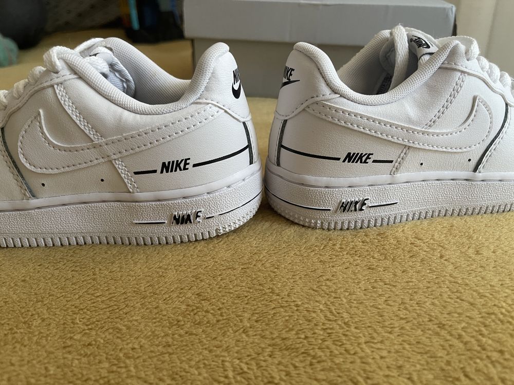 Vand Nike Air Force 1, marimea 29.5