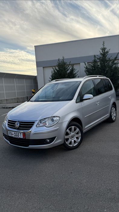 VW Touran / 2.0 Diesel / Highline / 7 Locuri
