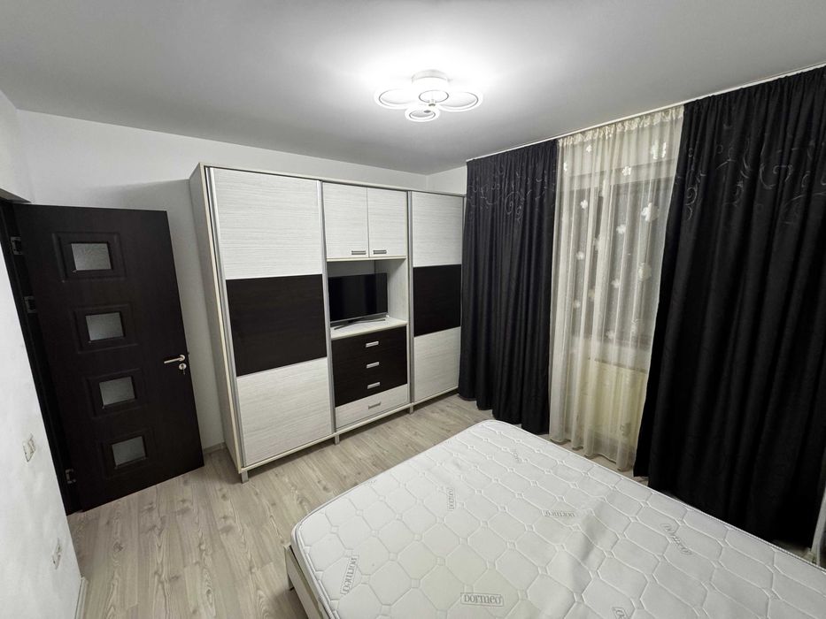 Apartament modern cu 2 camere de închiriat