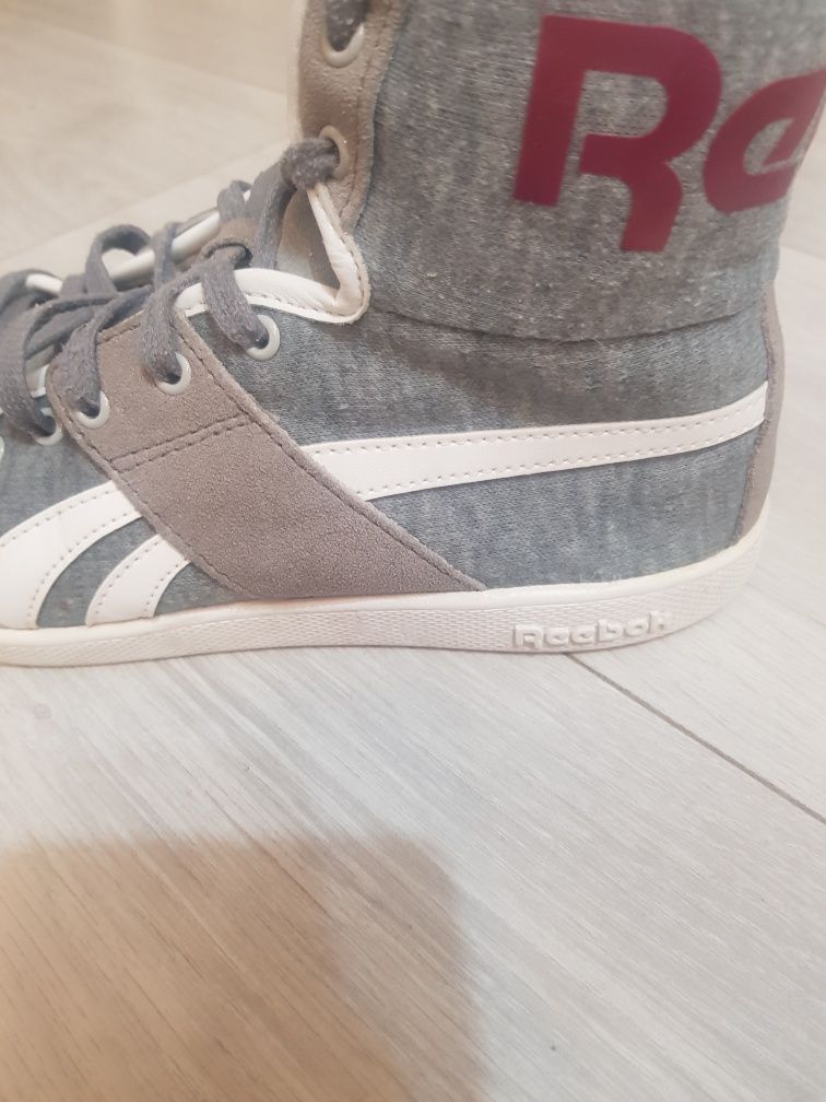 Дамски кецове Reebok