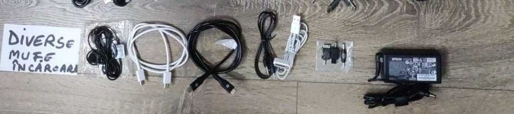 Incarcatoare/cabluri/mufe-220V/12-24 pentru telefoane diferite modele