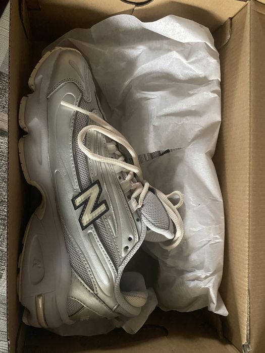 Обувки new balance