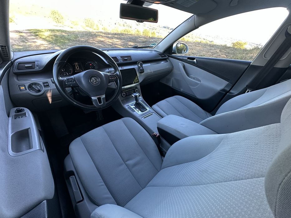 Volkswagen Passat Passat B6 2010 / 2.0 / 140 cp diesel automat