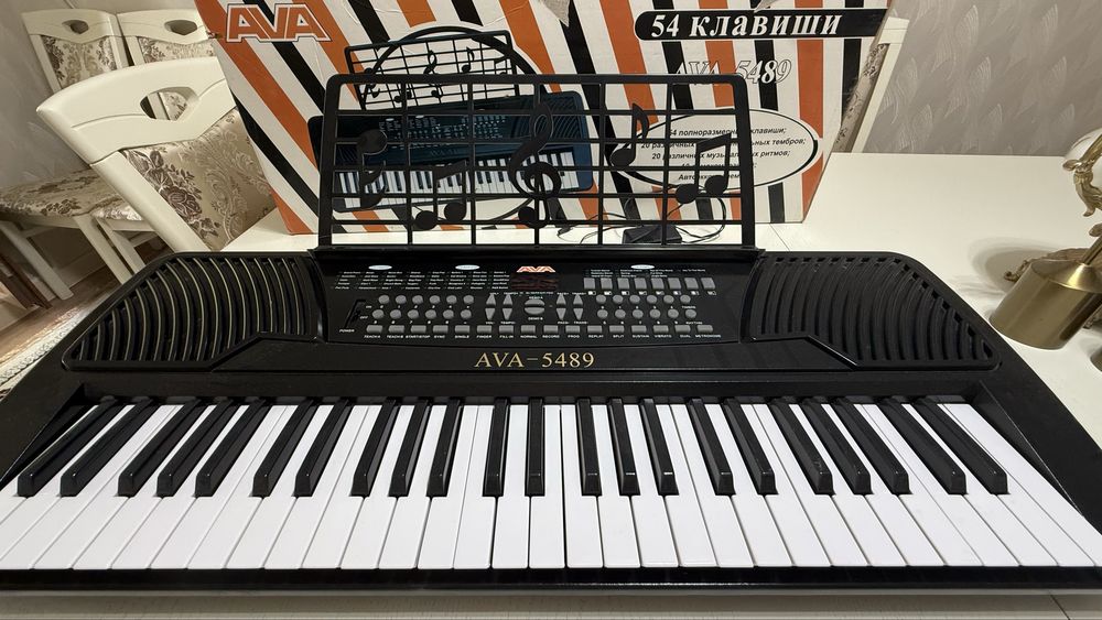 Синтезатор 54 клавиши