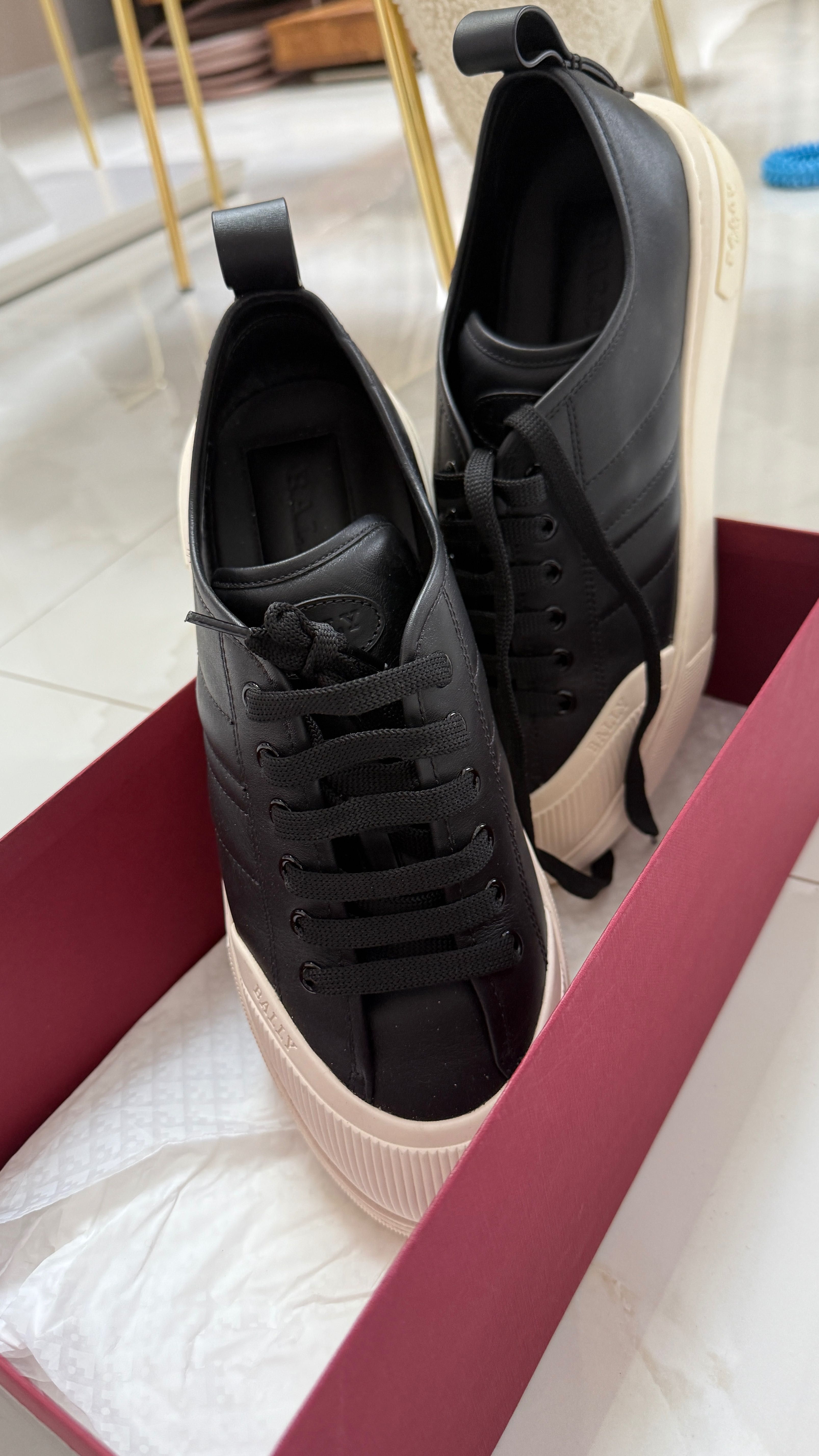 Мъжки обувки Bally