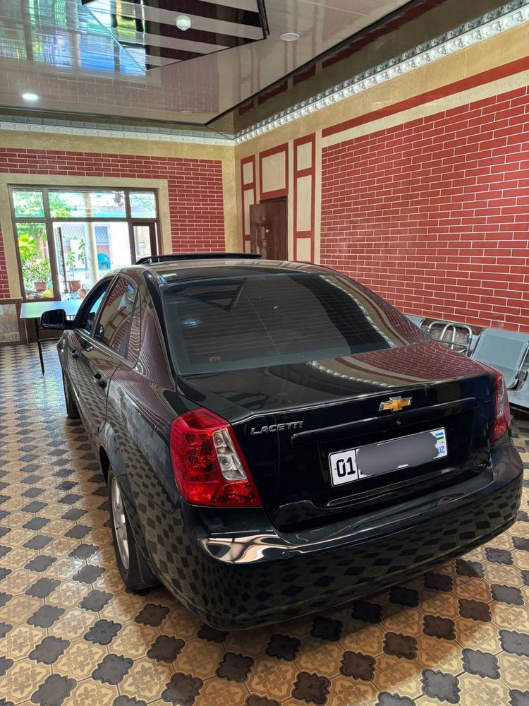 Lacetti Gentra elegant plus