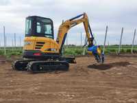 Inchirieri utilaje buldoexcavator miniexcavator bobcat tractor freza