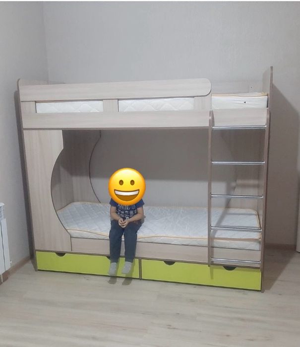 Продам двухъяростную кровать