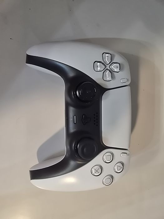 Ps5 джостик (поломанный и кнопка запуска не работет)