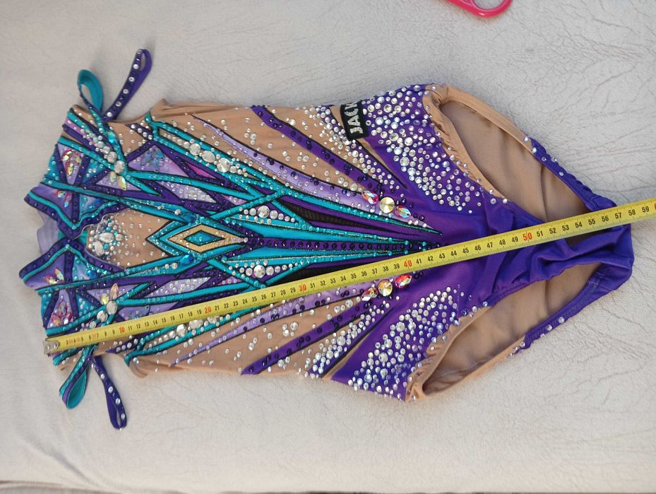 Трико за художествена гимнастика